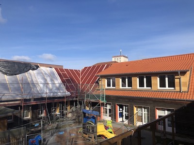 Kita neue Gaube mit höheren Fenstern